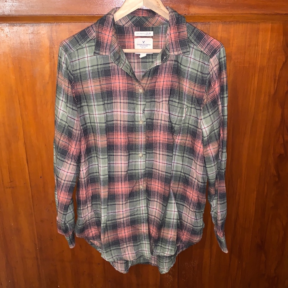American Eagle Ahh-mazingly soft Boyfriend Fit Plaid Flannel Top Medium
